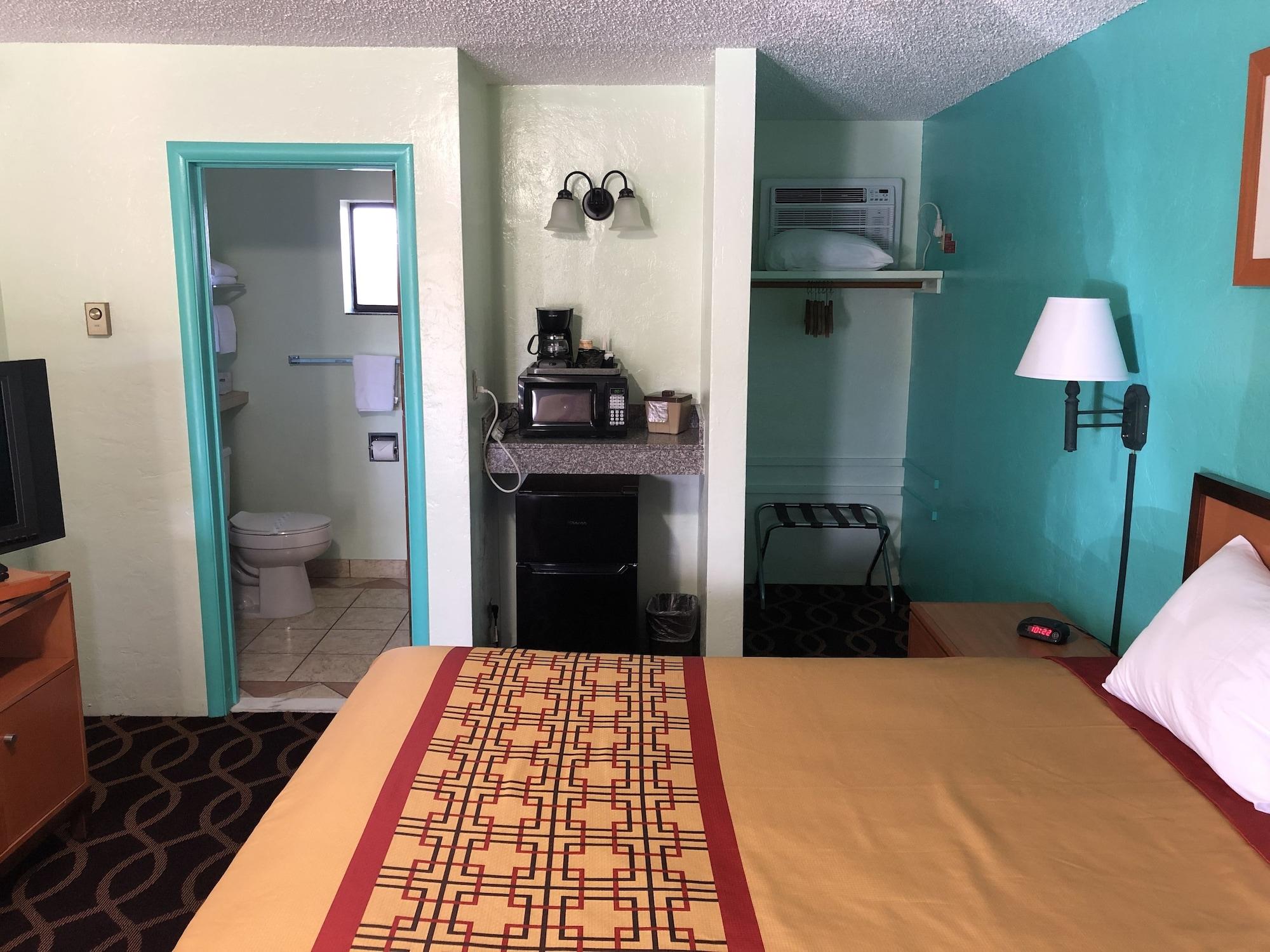 Klamath Motor Lodge Уайрика Экстерьер фото