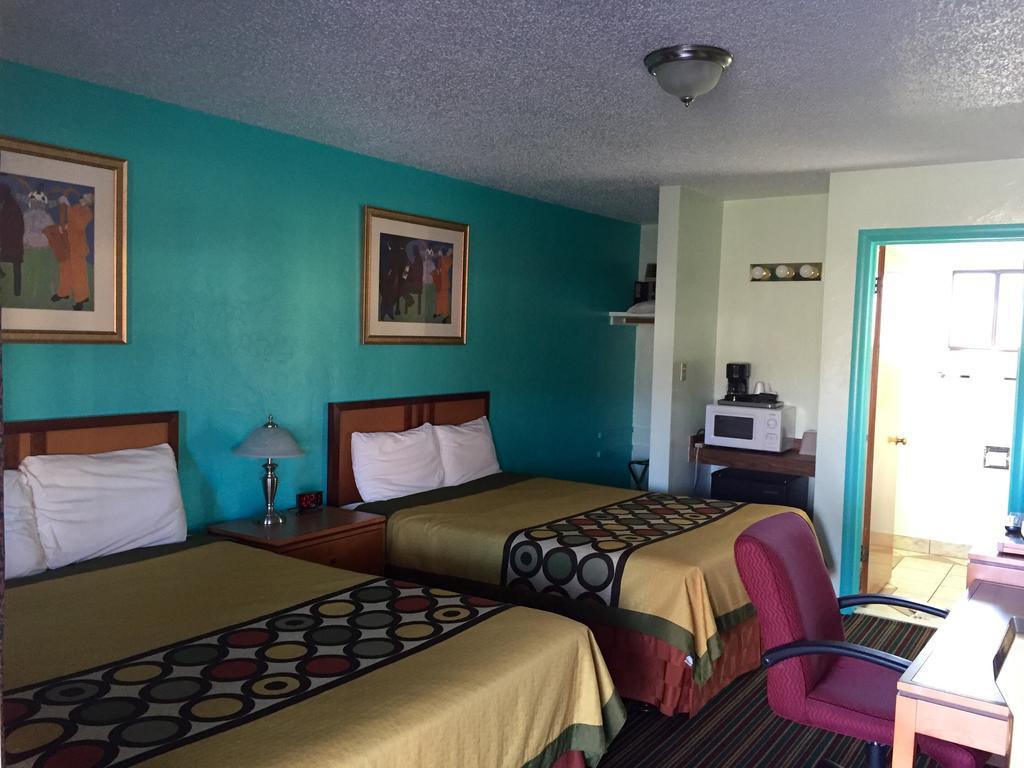 Klamath Motor Lodge Уайрика Экстерьер фото