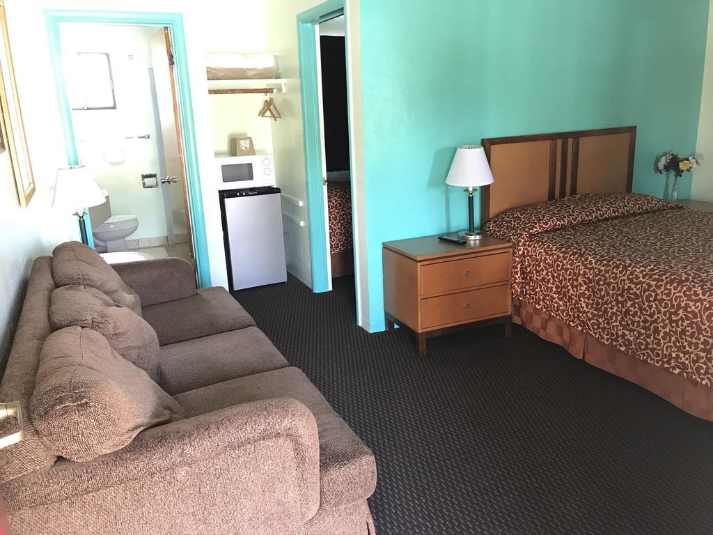 Klamath Motor Lodge Уайрика Экстерьер фото